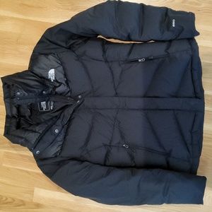 The North Face Womens 650 Down Puffer Black Medium